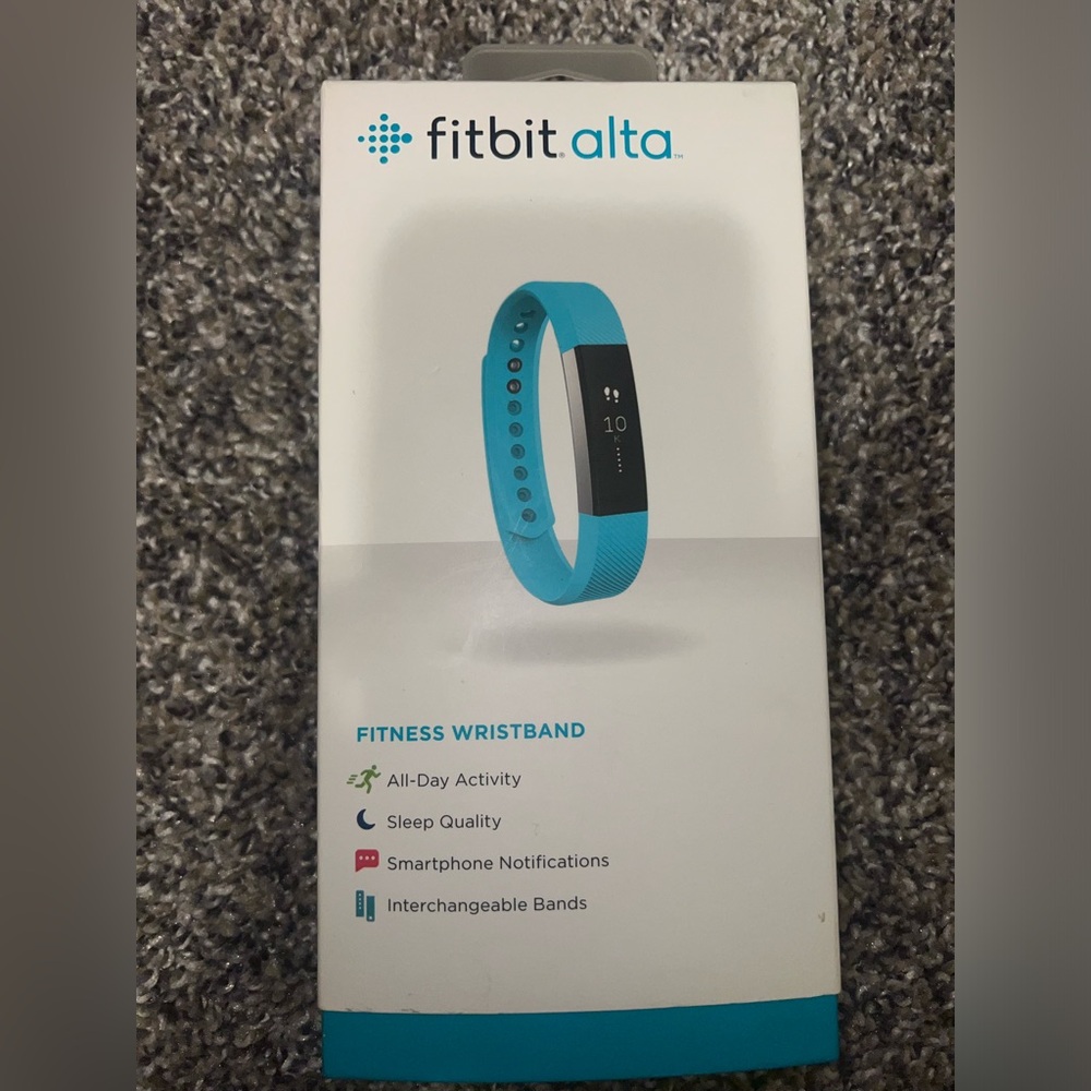 FitBit Alta FREE SHIPPING!